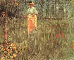 Femme Marchant Dans Un Jardin